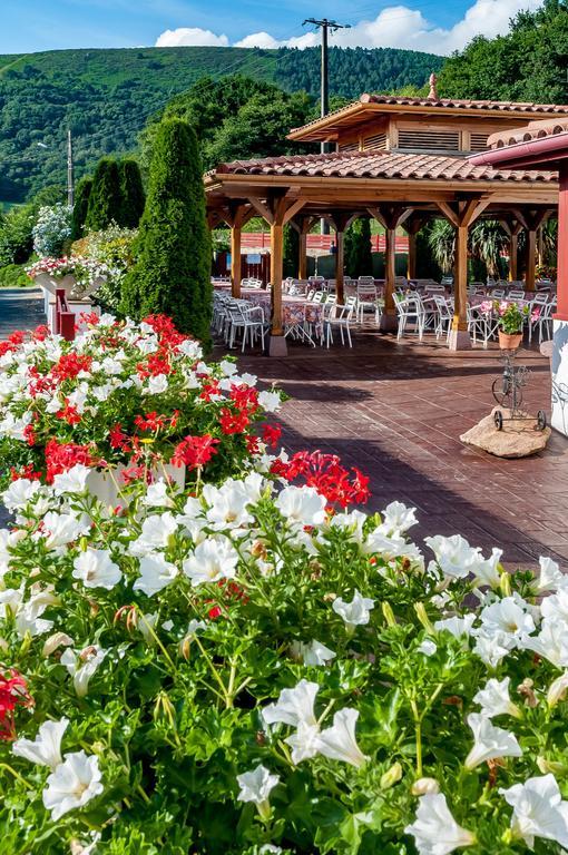 Hotel Restaurant Txistulari Itxassou Luaran gambar